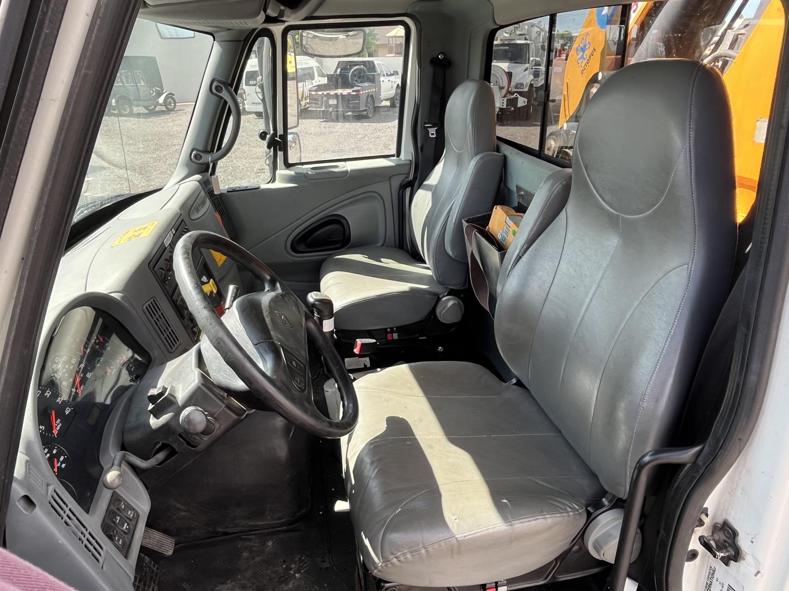 ./imagenes/INVOICE/2019/18168/CAMION CON EFFER 10.113S  (3).JPG